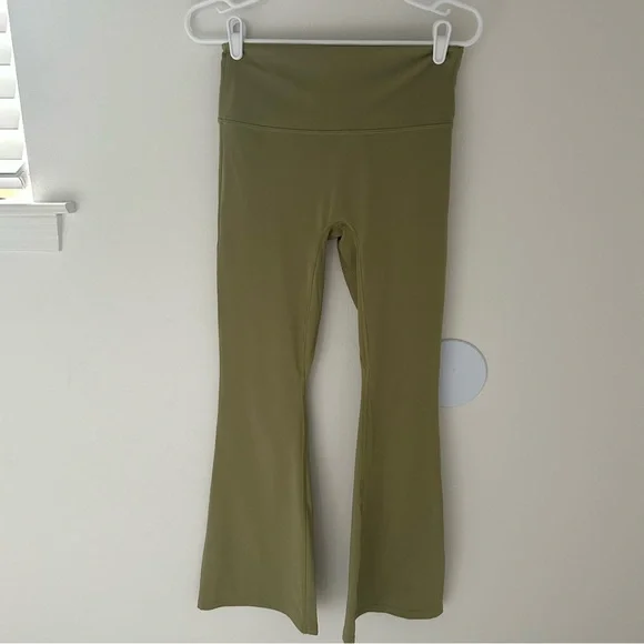 All in Motion Brushed Sculpt Ultra High Rise Flare Leggings - Picture 2 of 8